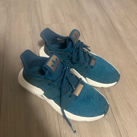 Adidas running shoes - Picture 4 of 4